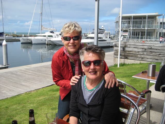 Jan-and-Sue-Queenscliff-3